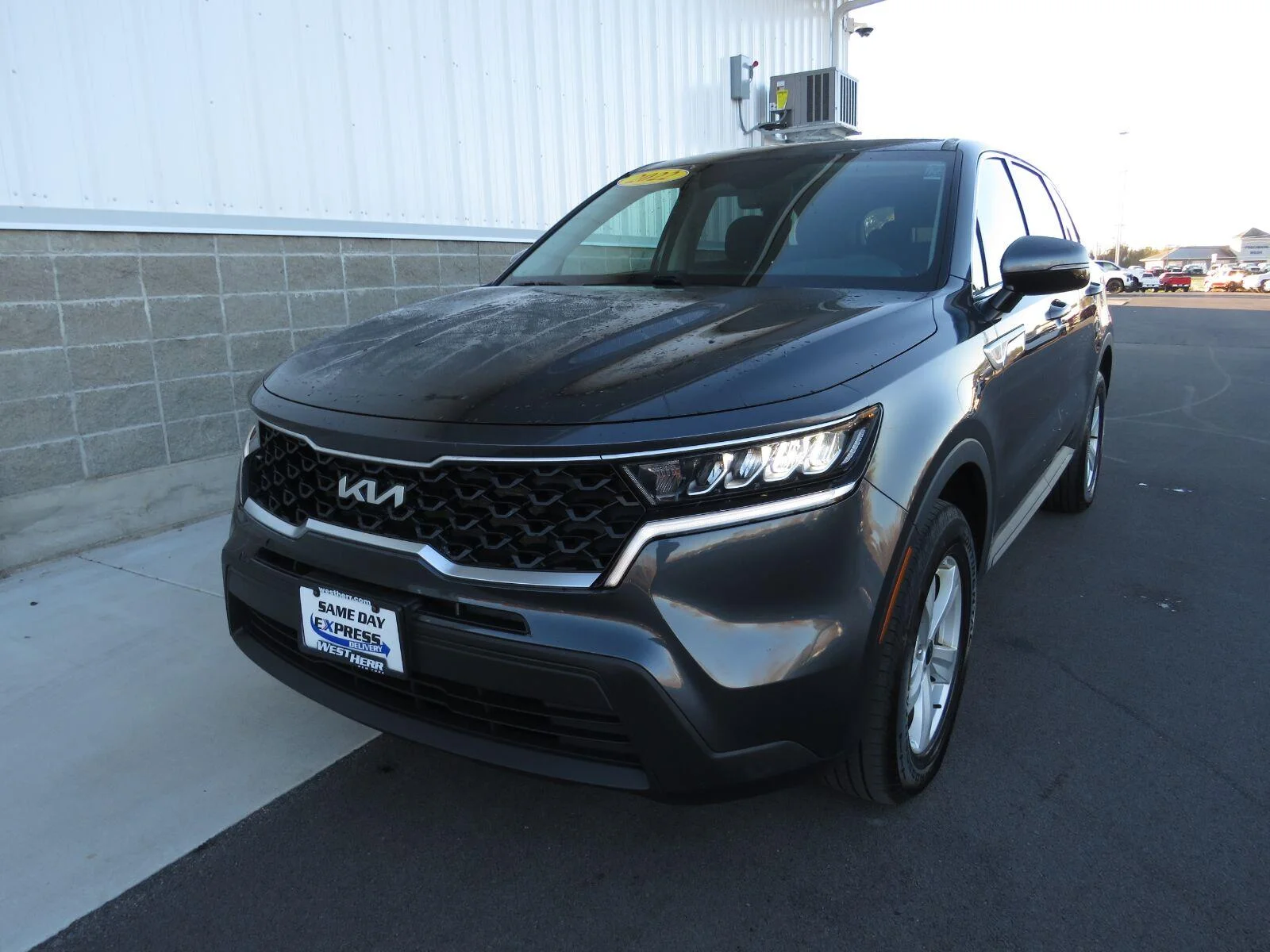 Used 2022 Gravity Gray Kia LX image 11