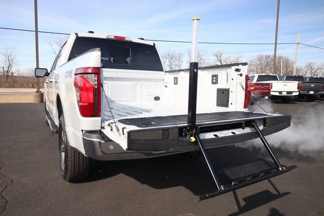 2025 Ford F-150 XLT - Photo 40