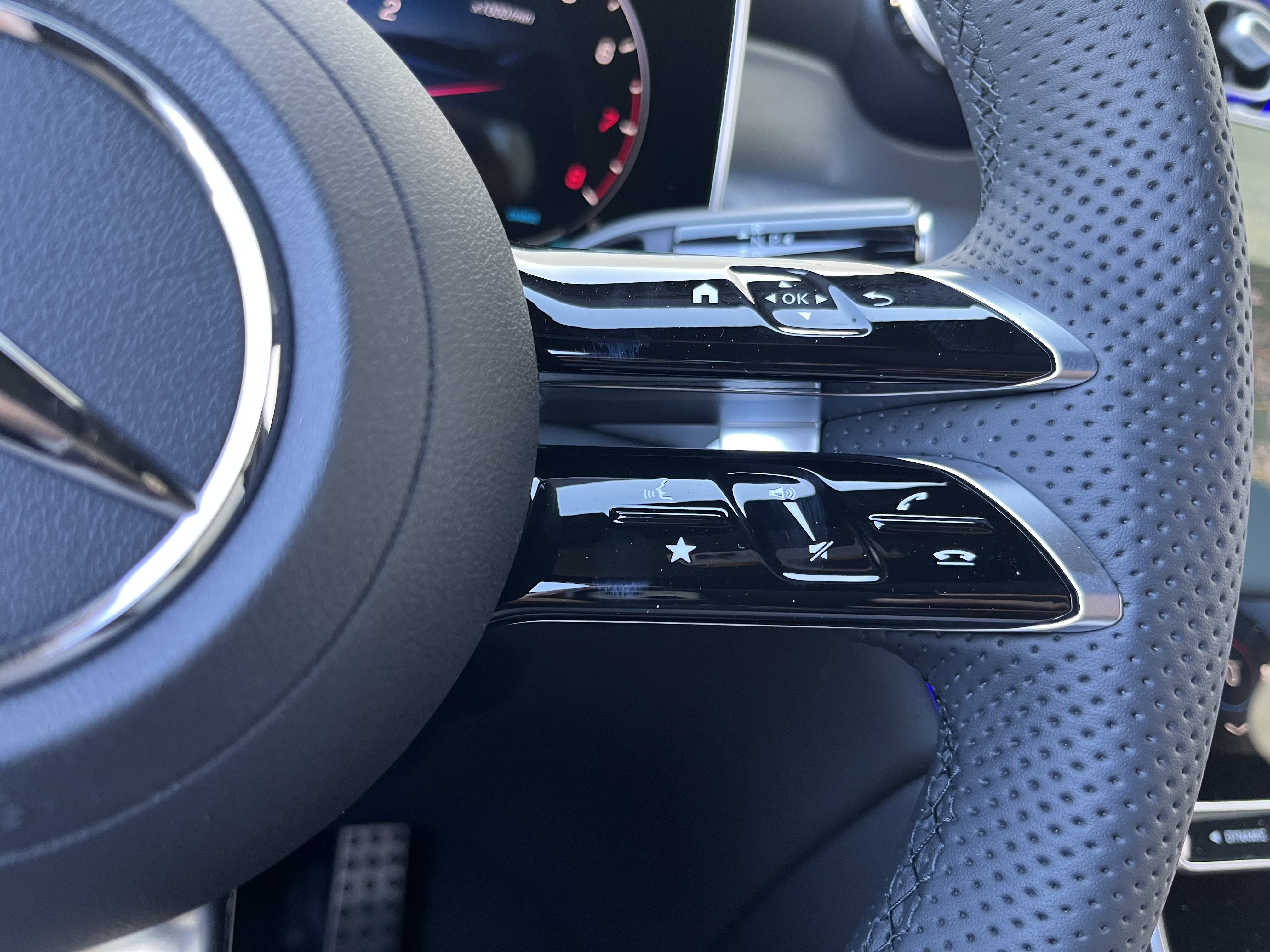 New 2026 Graphite Grey Metallic Mercedes-Benz GLC 300 image 26