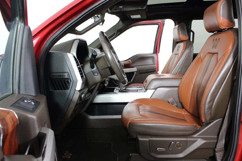 Used 2020 Red Ford King Ranch image 21