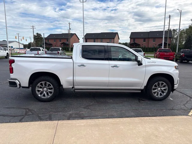 Used 2021 IRIDESCENT PEARL TRICOAT Chevrolet High Country image 9