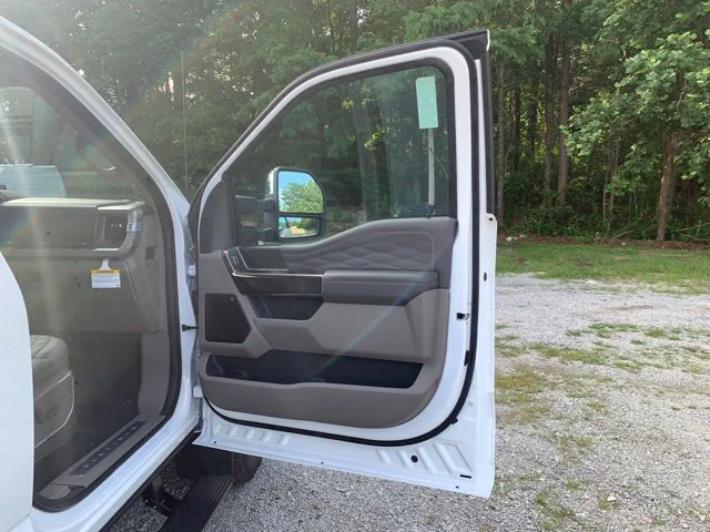 New 2026 White Ford F-350® Platinum® image 16