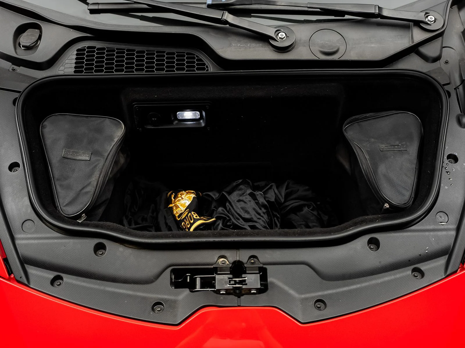 Used 2020 Red Lamborghini Base image 57