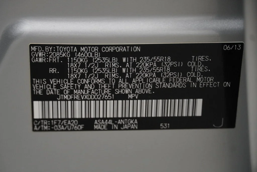 Used 2013 Silver Toyota Limited image 45