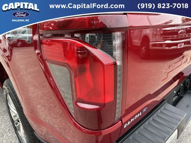 Used 2025 Red Ford XLT image 15