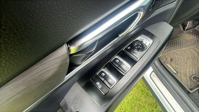 Certified Used 2024 White Kia SX X-Line image 27