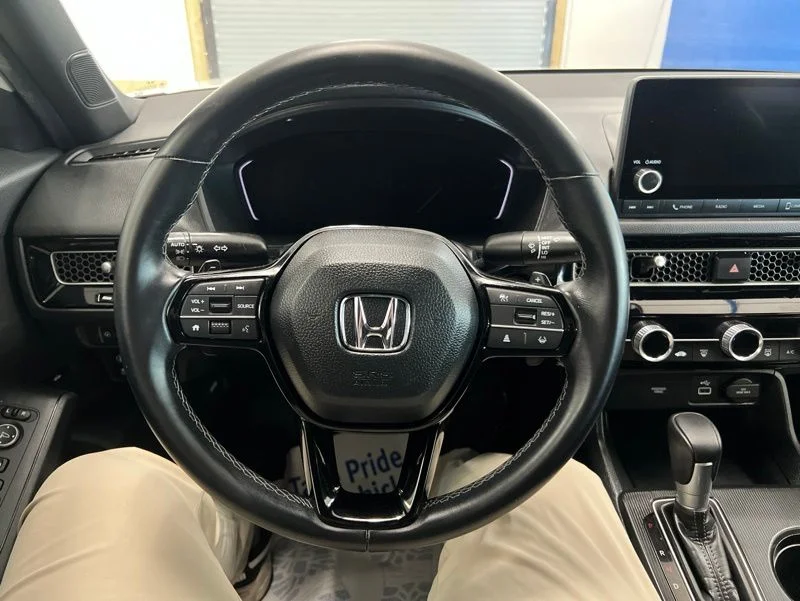 Used 2024  Honda Sport image 23