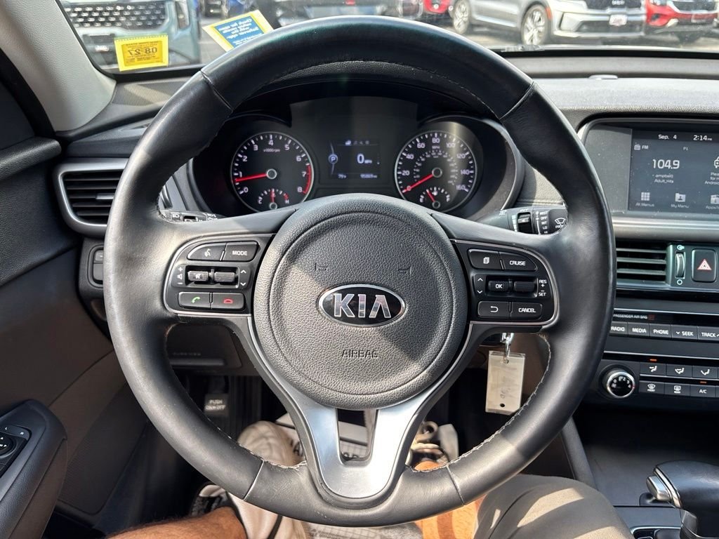 Used 2018 Gray Kia S image 22
