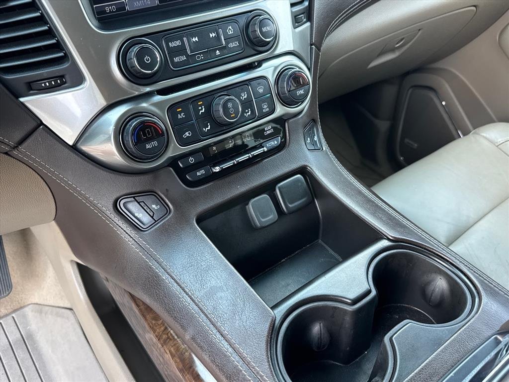 Used 2019 SUMMIT WHITE Chevrolet LT image 27