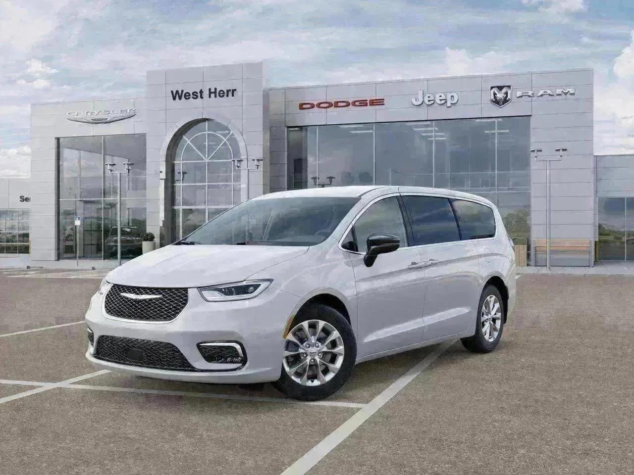 2026 Chrysler Pacifica Select AWD's photo