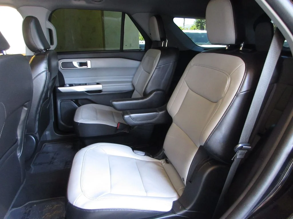 Used 2021 Agate Black Metallic Ford XLT image 26
