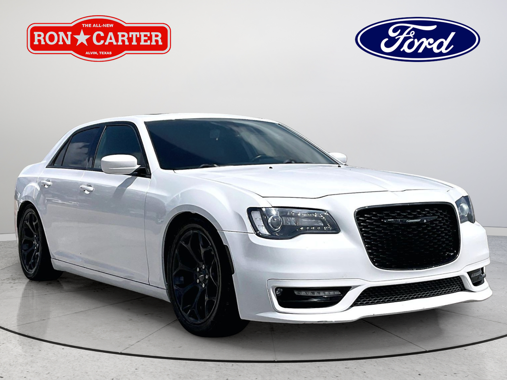 Used 2019 White Chrysler S image 1