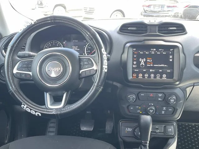 Used 2023 White Jeep Altitude image 12