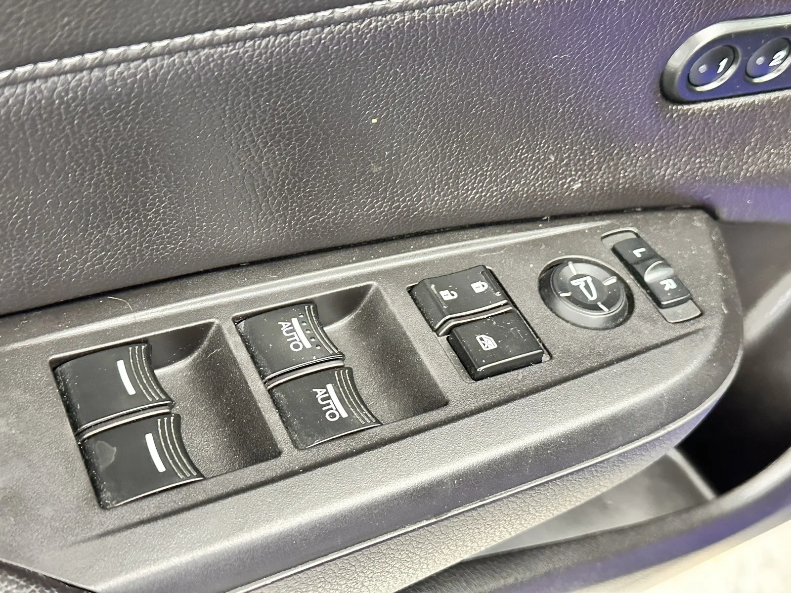 Used 2021 Apex Blue Pearl Acura w/Premium/A-SPEC Package image 35