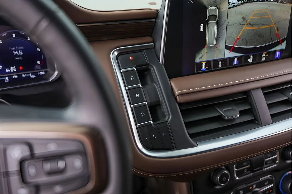 Used 2023 Beige Chevrolet High Country image 21