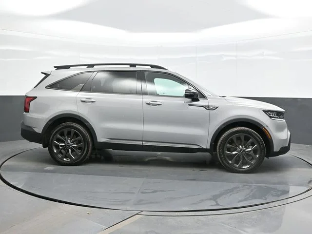Used 2023 Gray Kia X-Line EX image 8