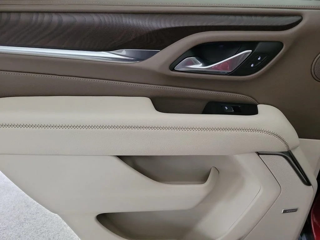2024 GMC Yukon Denali - Photo 24
