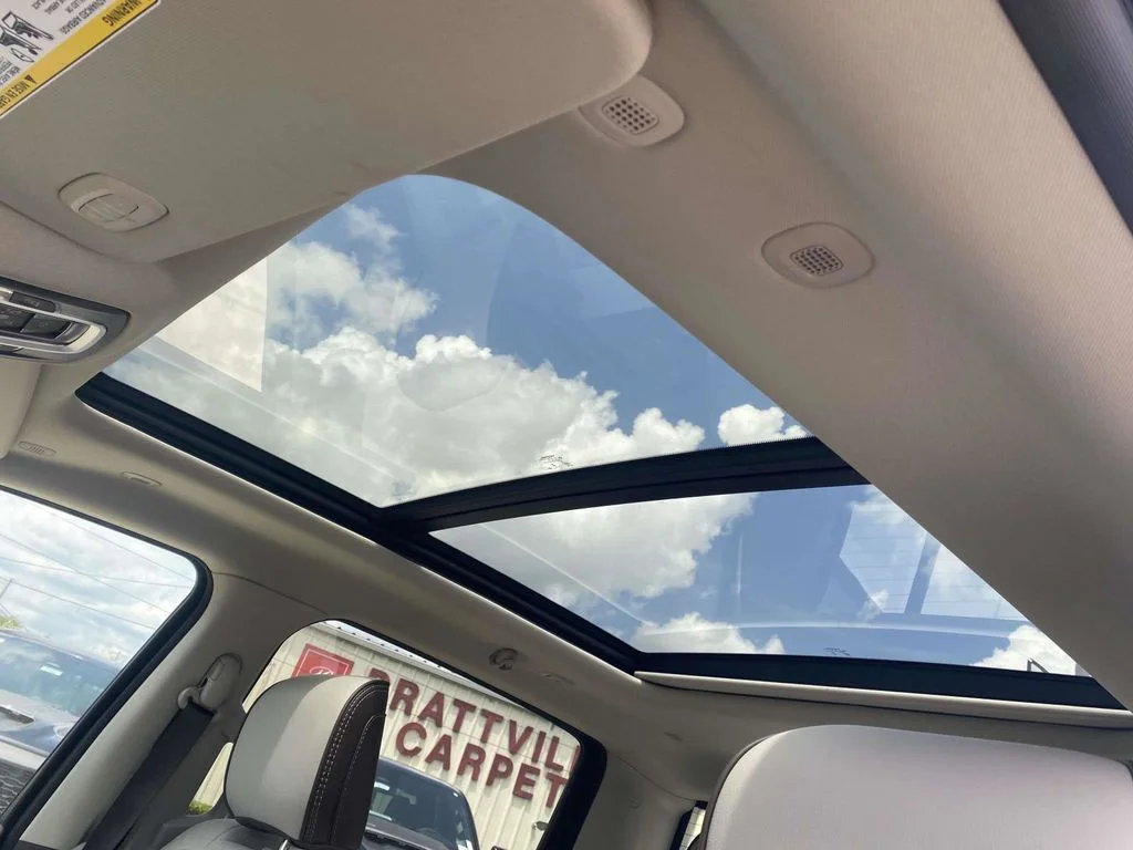 New 2026 Bright White Clear-Coat Exterior Paint RAM Laramie image 47