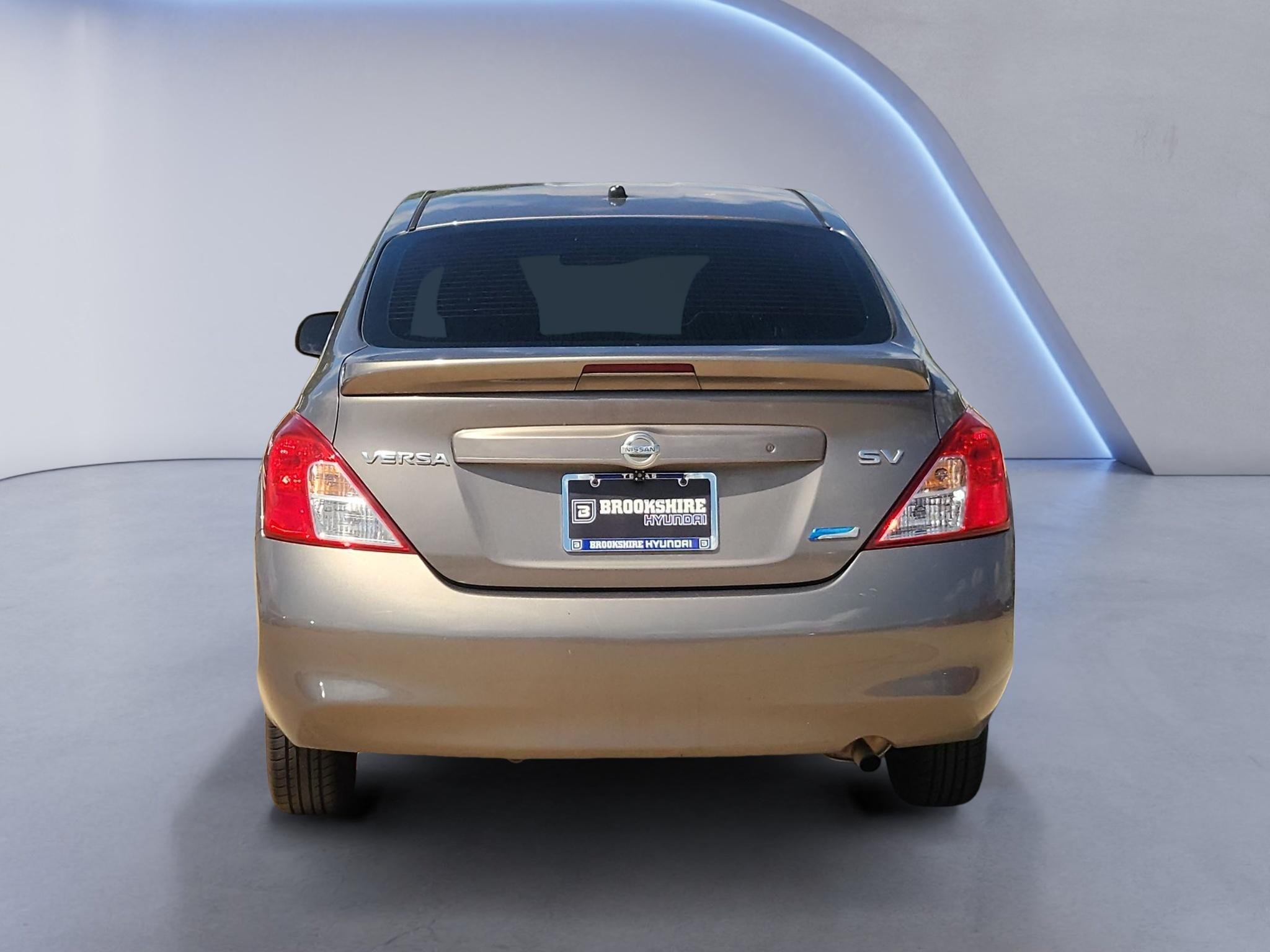 Used 2014 Titanium Nissan SV image 7