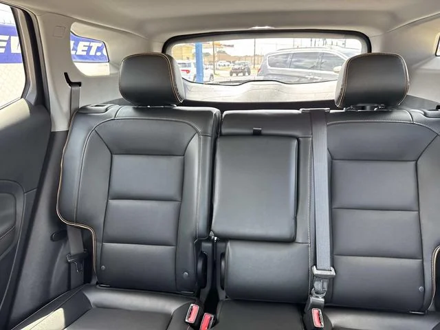 Used 2023 Black GMC AT4 image 46