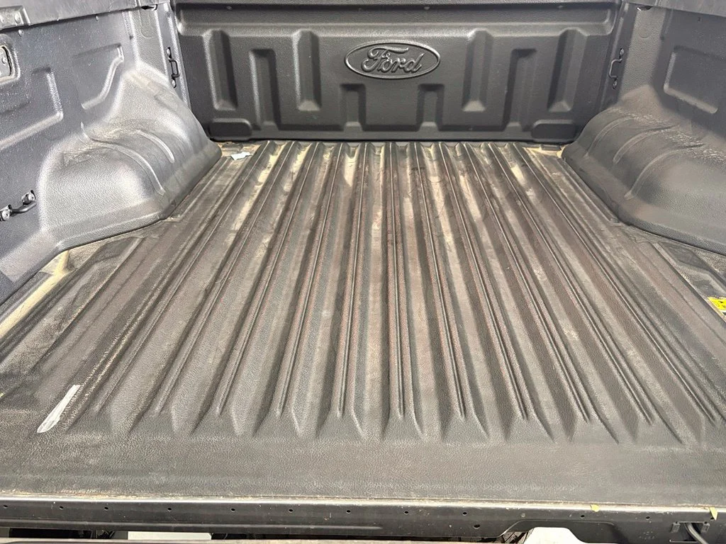 Used 2025 Gray Ford XLT image 18