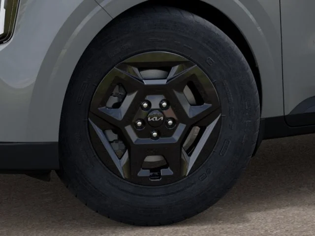 New 2027 Silver Kia LXS image 9