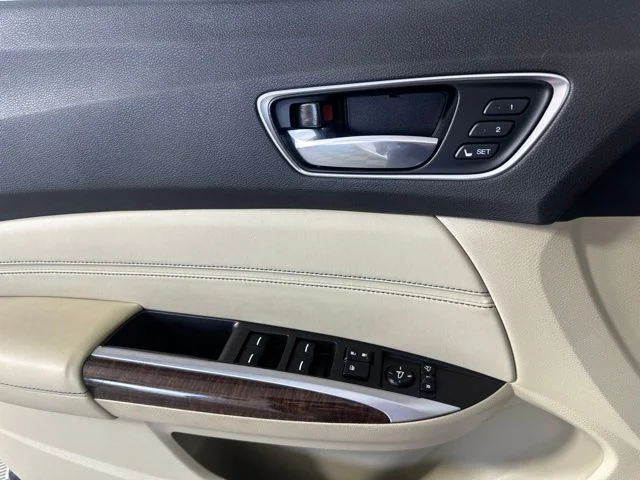 Used 2019  Acura 3.5L Advance Pkg image 22