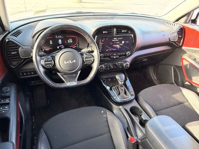 Used 2024 Snow White Pearl Kia GT-Line image 9