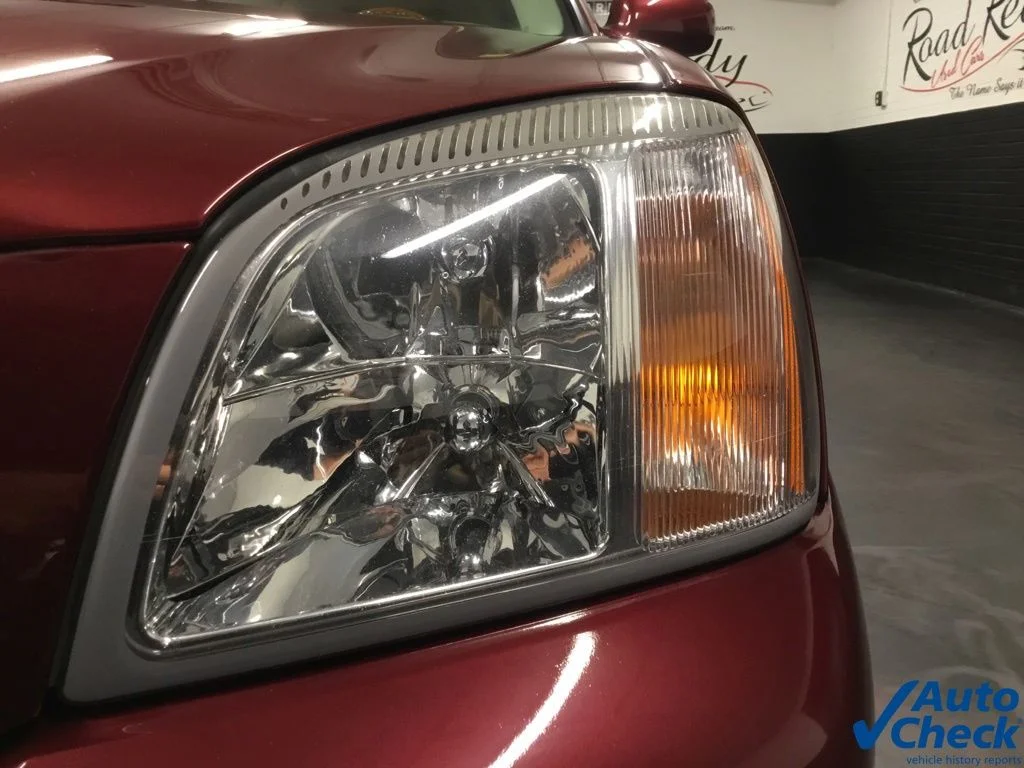Used 2000 Red Cadillac DHS image 17