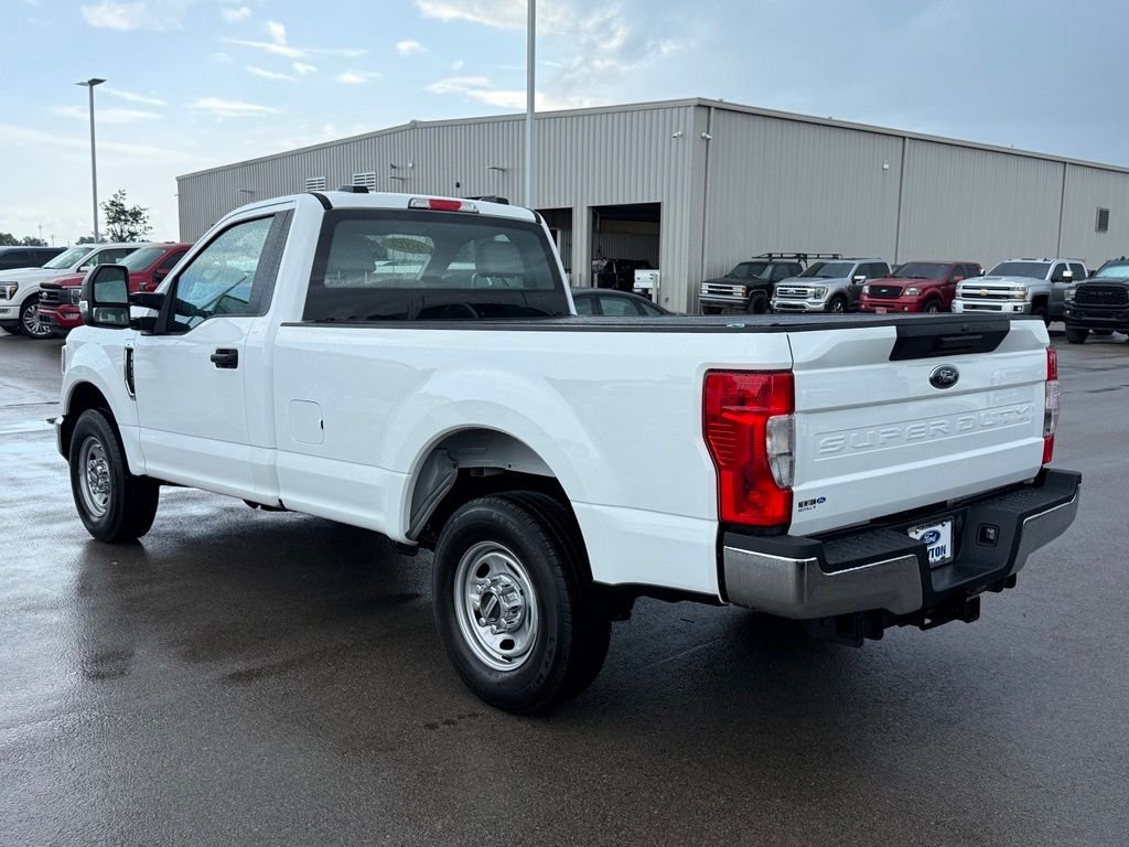 Used 2022 White Ford XL image 32