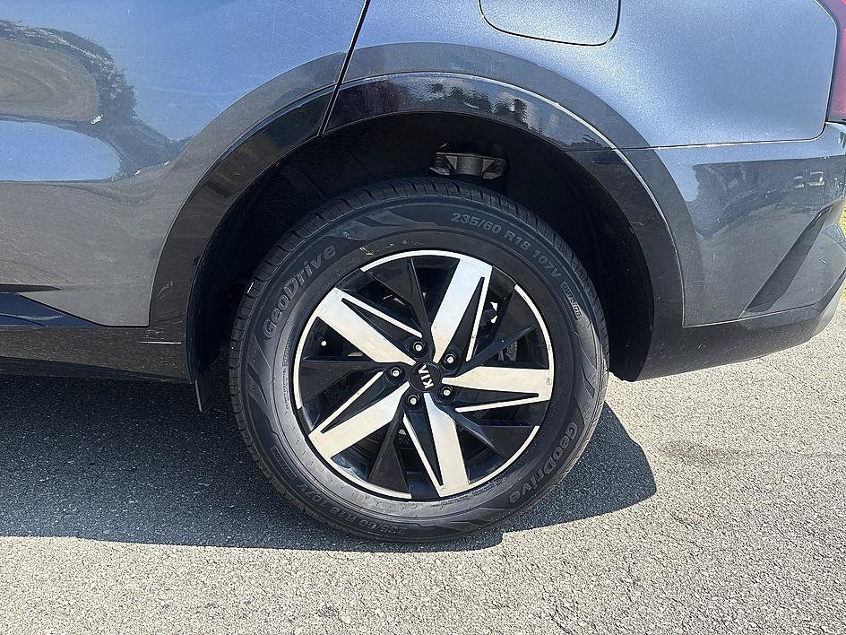 Used 2021 Gravity Grey Kia EX image 11