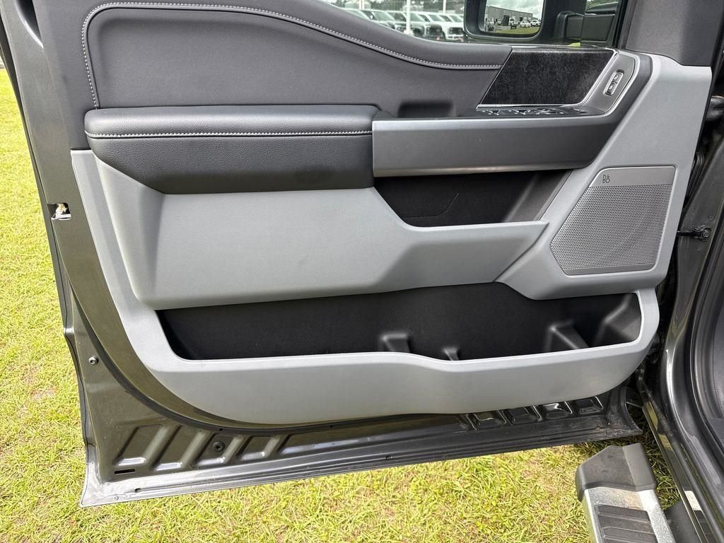 2026 Ford F-250 Super Duty XLT - Photo 11