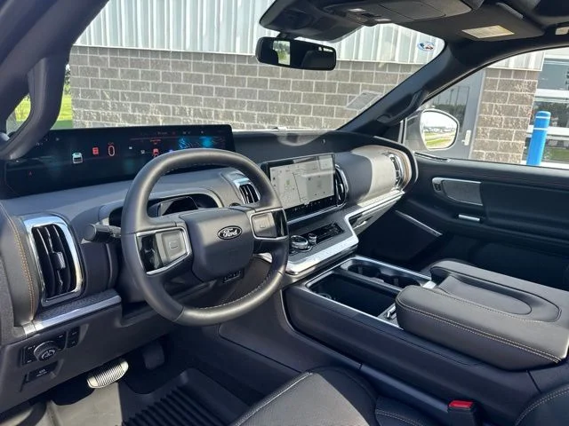 New 2026 Star White Metallic Tri-Coat Ford Tremor® image 21