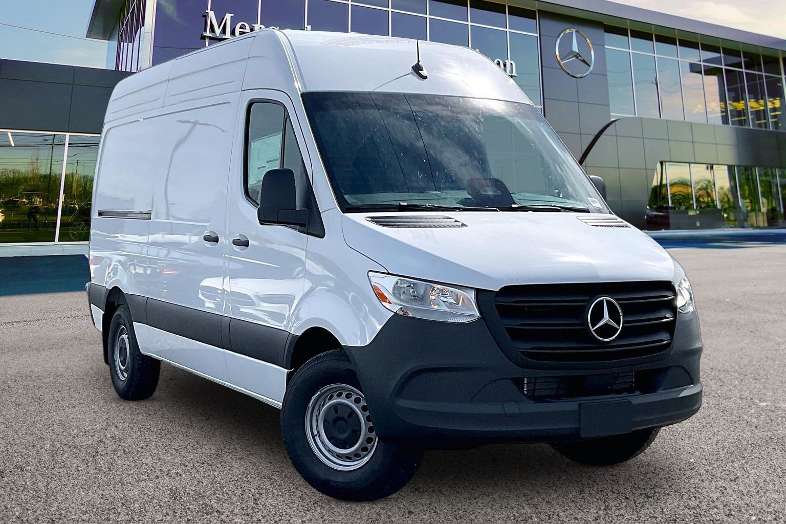 New 2026 Arctic White Mercedes-Benz Cargo 144 WB image 13