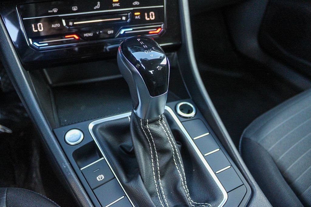 New 2027 Black Volkswagen 1.5T S image 19