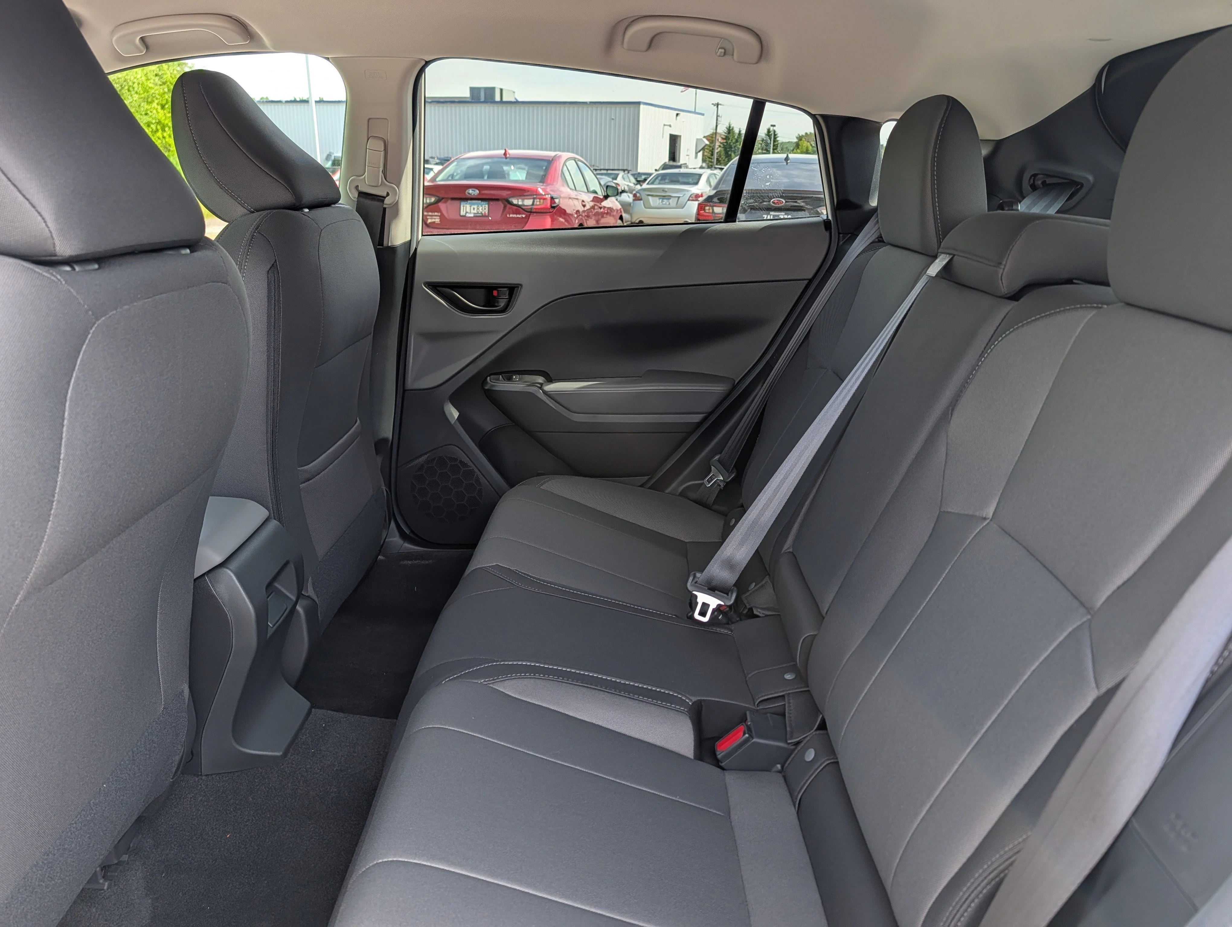 New 2026 CRYSTAL WHITE PEARL Subaru Base image 7