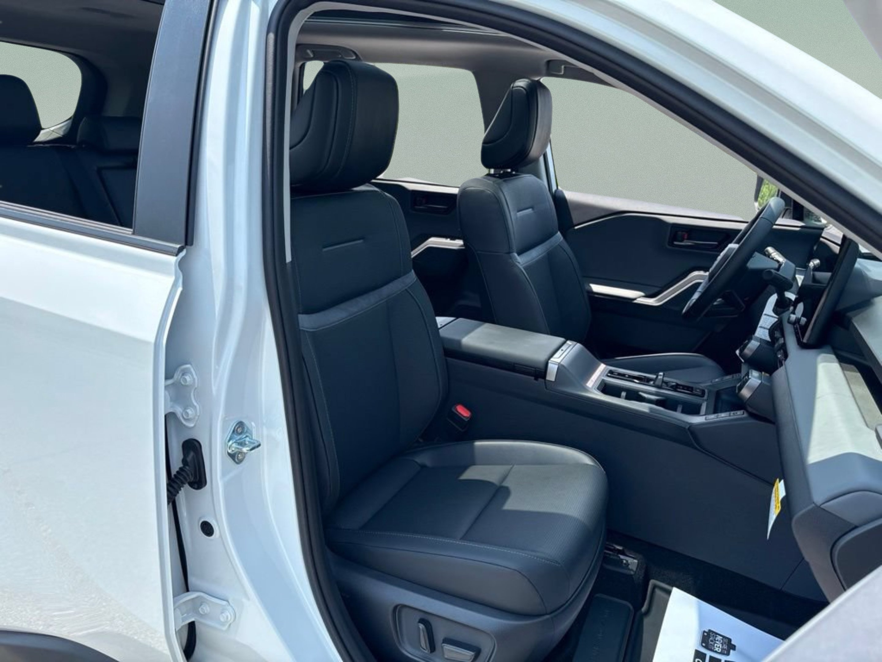 New 2026 0089/Wind Chill Toyota Limited image 28