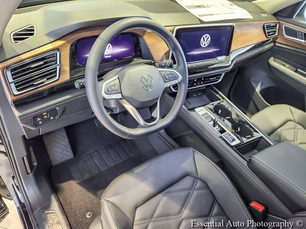 New 2026 Deep Black Pearl Volkswagen 2.0T SE w/Technology image 9
