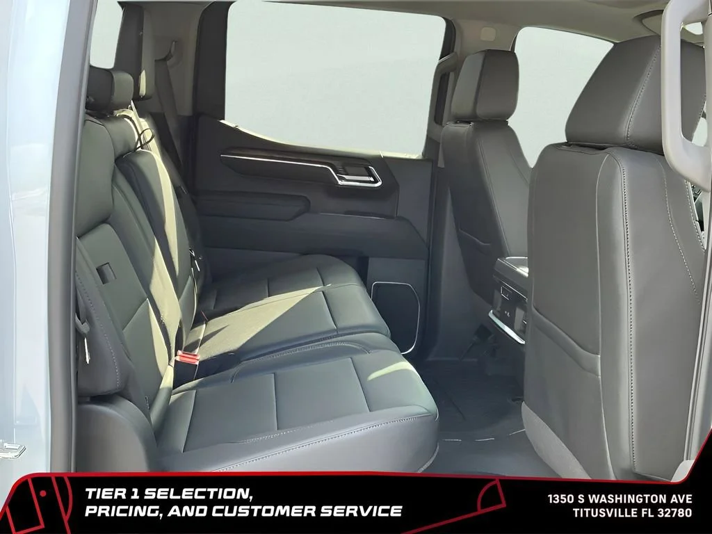 New 2026 Glacier White Tricoat GMC SLT image 24