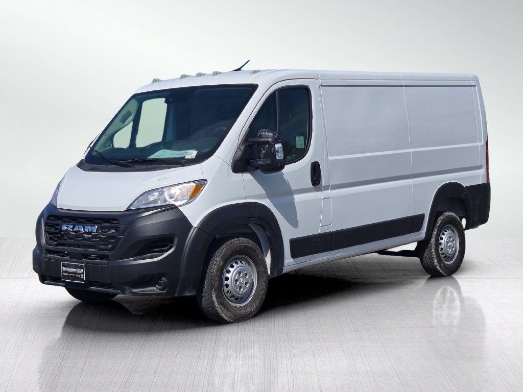 Used 2025 White Ram Low Roof image 5