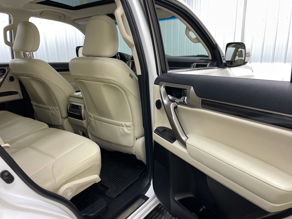 2020 Lexus GX LUXURY - Photo 49