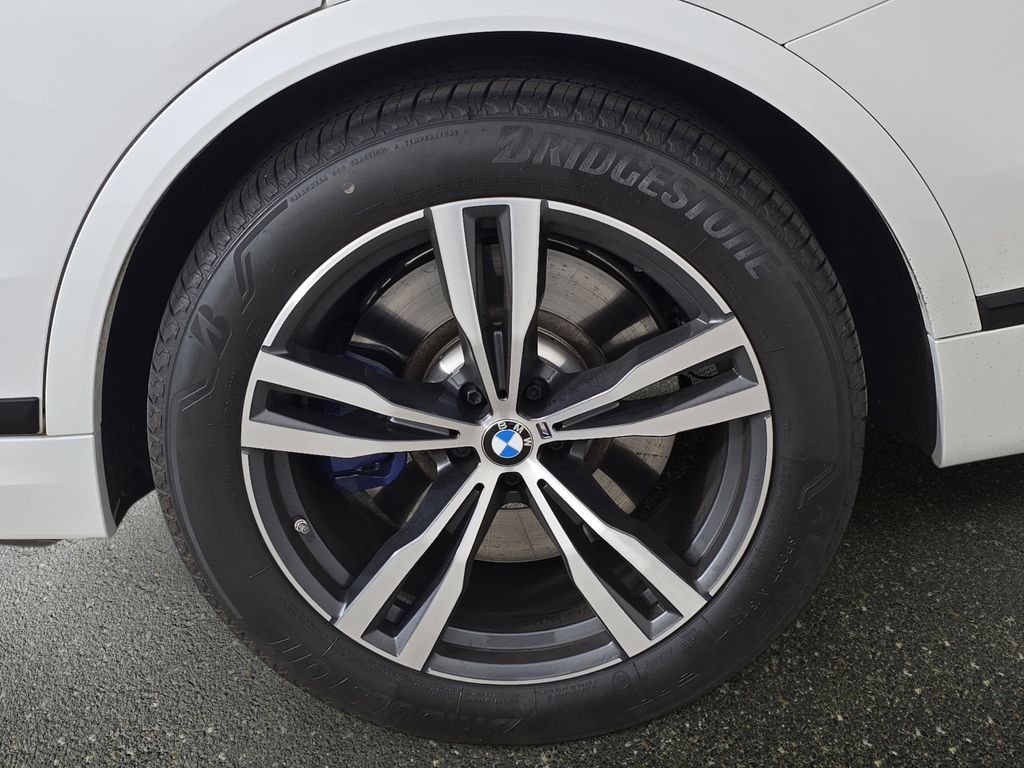 Certified Used 2025 Mineral White Metallic BMW M60i image 36