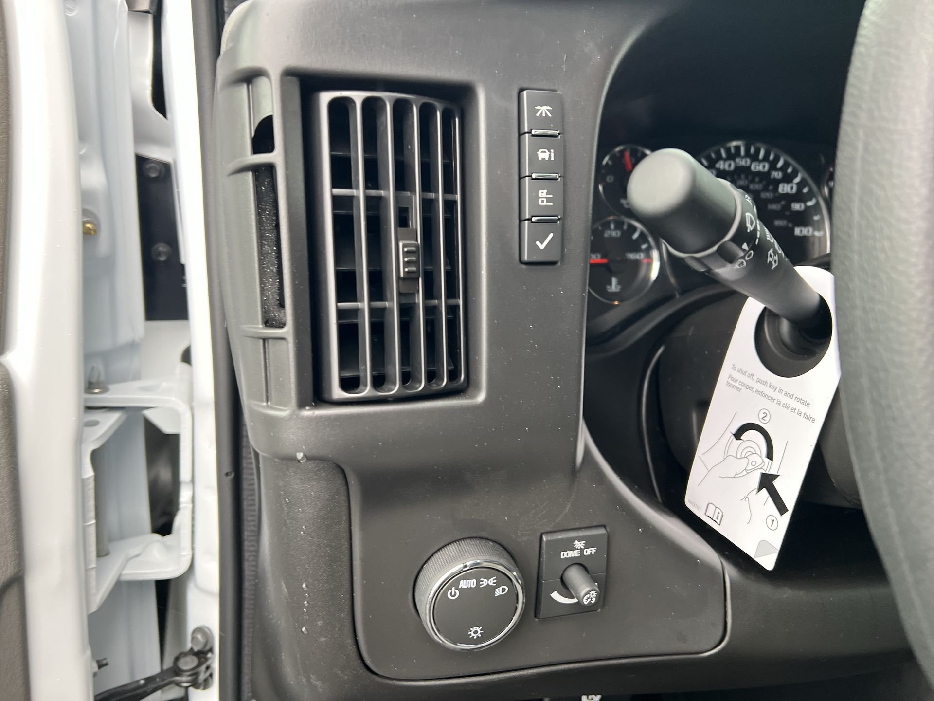 2025 Chevrolet Express Cargo Work Van - Photo 15