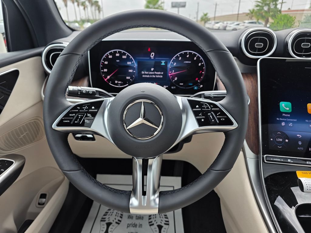 New 2026 Polar White Mercedes-Benz GLC 300 image 20