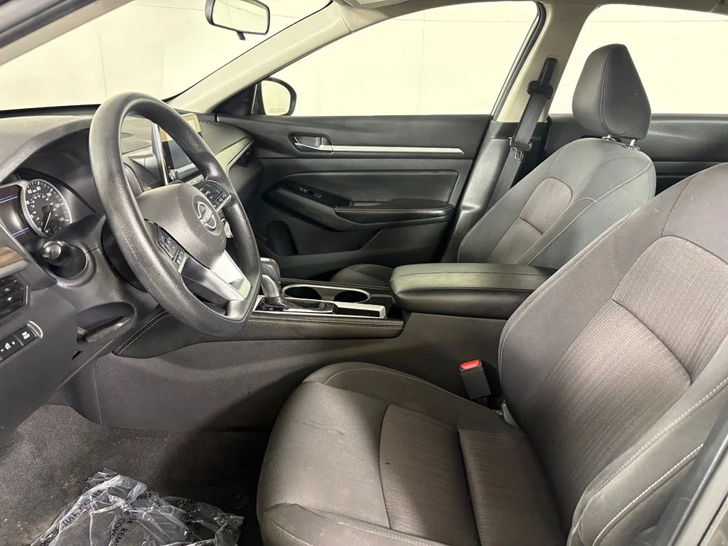 Used 2023 Gray Nissan 2.5 SV image 25