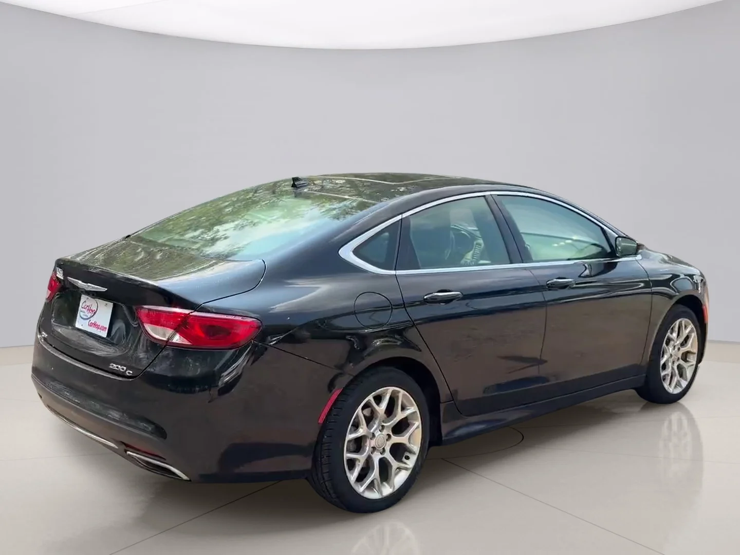 Used 2015 Black Chrysler  image 5
