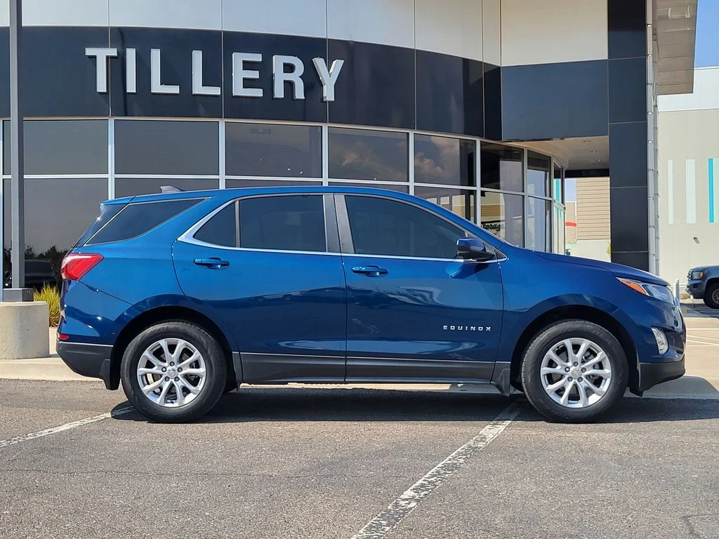 Used 2021 PACIFIC BLUE METALLIC Chevrolet LT image 1