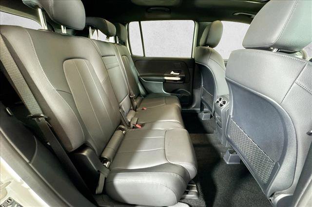 New 2026 Polar White Mercedes-Benz GLB 250 image 55