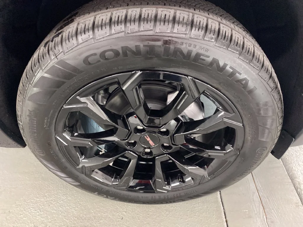 New 2027 Rapids Metallic GMC Elevation image 4