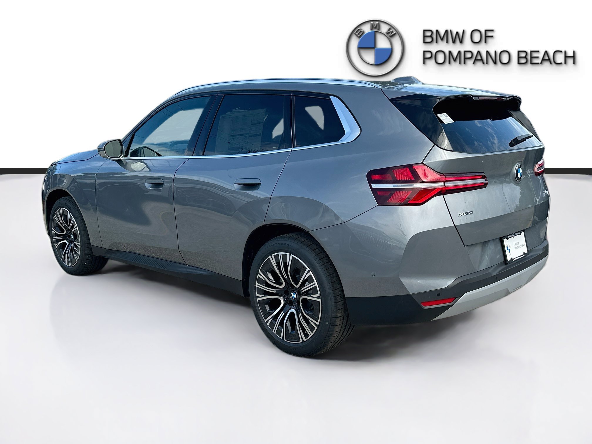 New 2026 Skyscraper Grey Metallic BMW 30 xDrive image 4